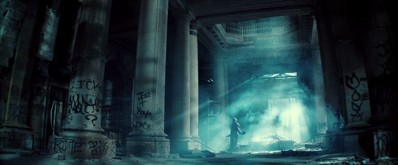 every-easter-egg-and-dc-reference-you-missed-in-batman-v-superman-dawn-of-justice-904839